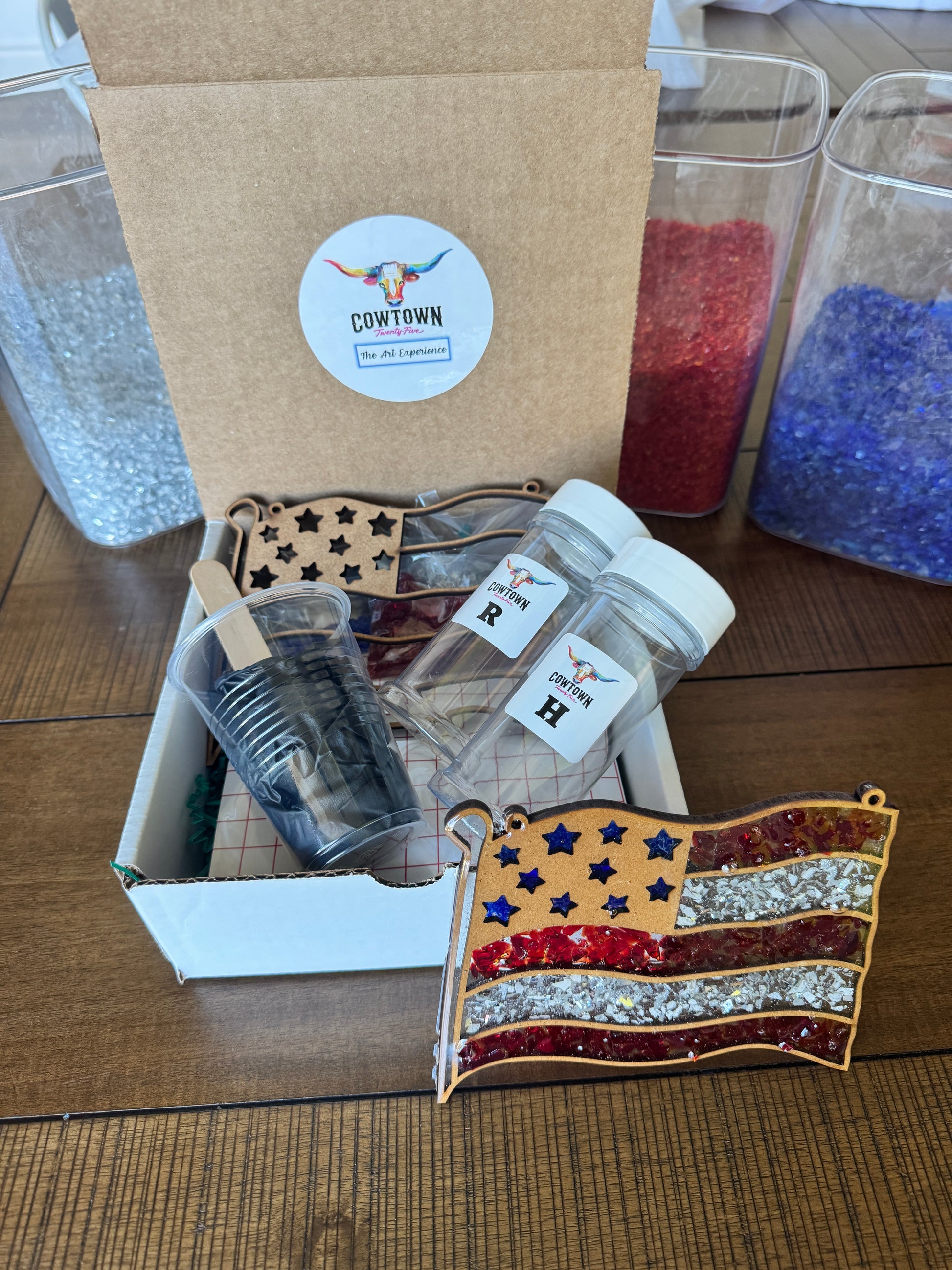Stars & Stripes — Bold Cut; (6" Mini DIY Home Art Experience Kit)